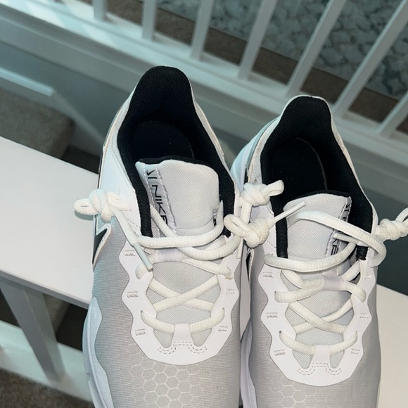 Nike training shoe - Picture 3 of 4